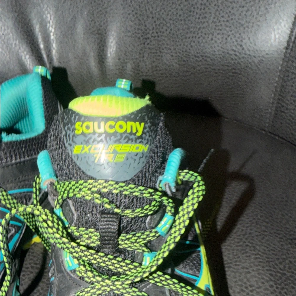 Saucony Excursion T9 Women's Black and Teal Athletic Shoes - Picture 3 of 7